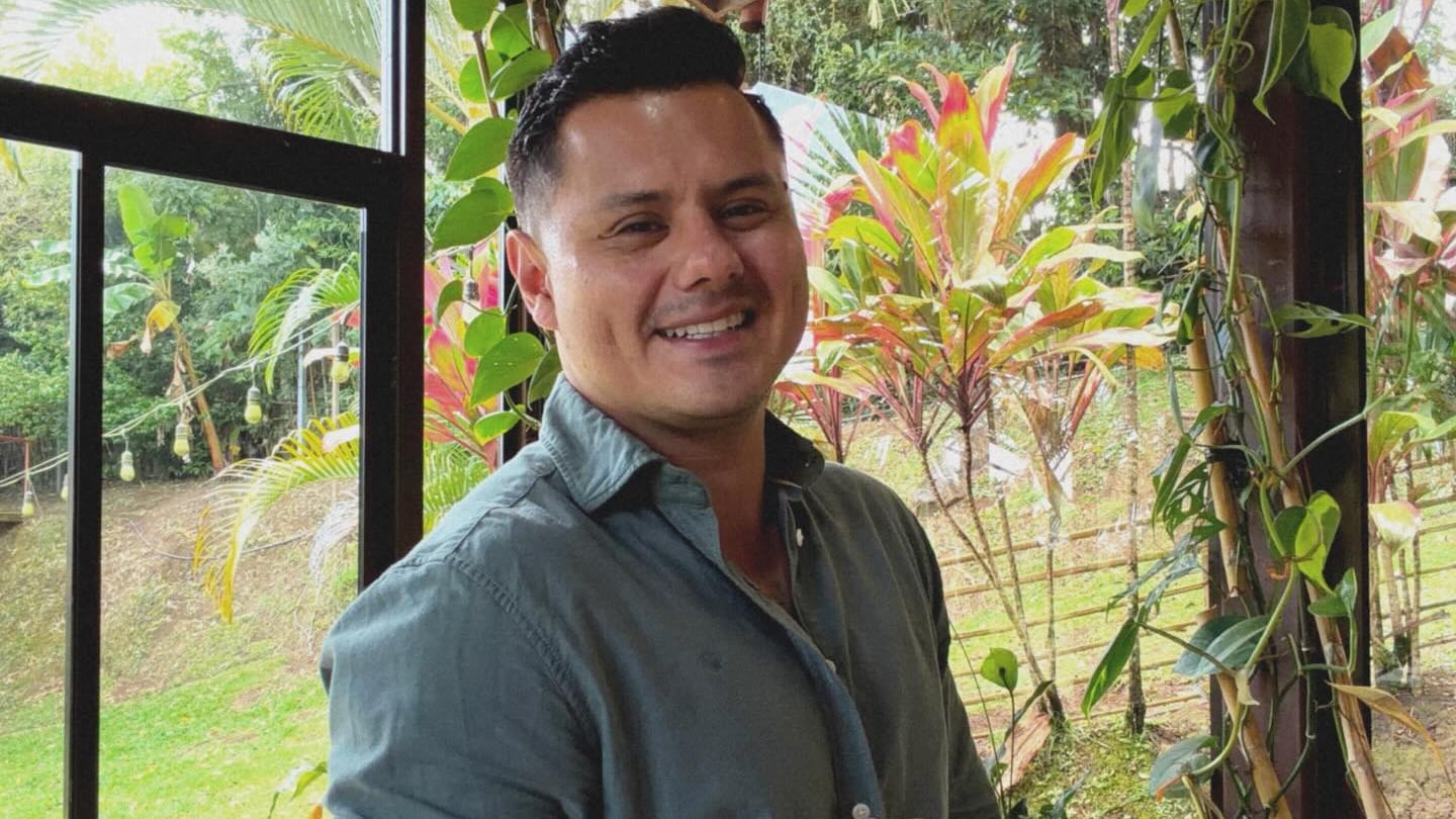 Johnny López
