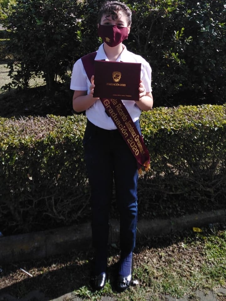 A Jimena María Lizano Villaplana, sacó la sétima mejor nota del examen de admisión 2026 de la UCR, 784,86 puntos. Quiere ser bióloga.