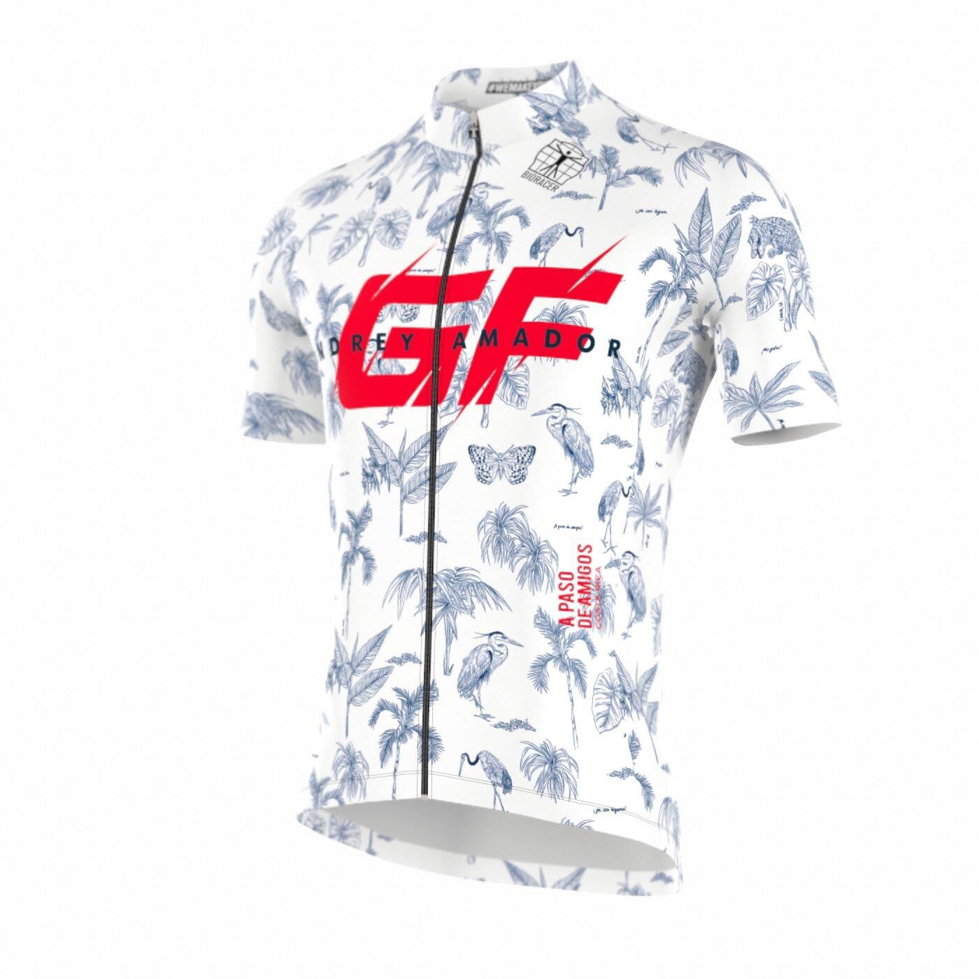 Camisas del fondo de Andrey Amador. Cortesía.