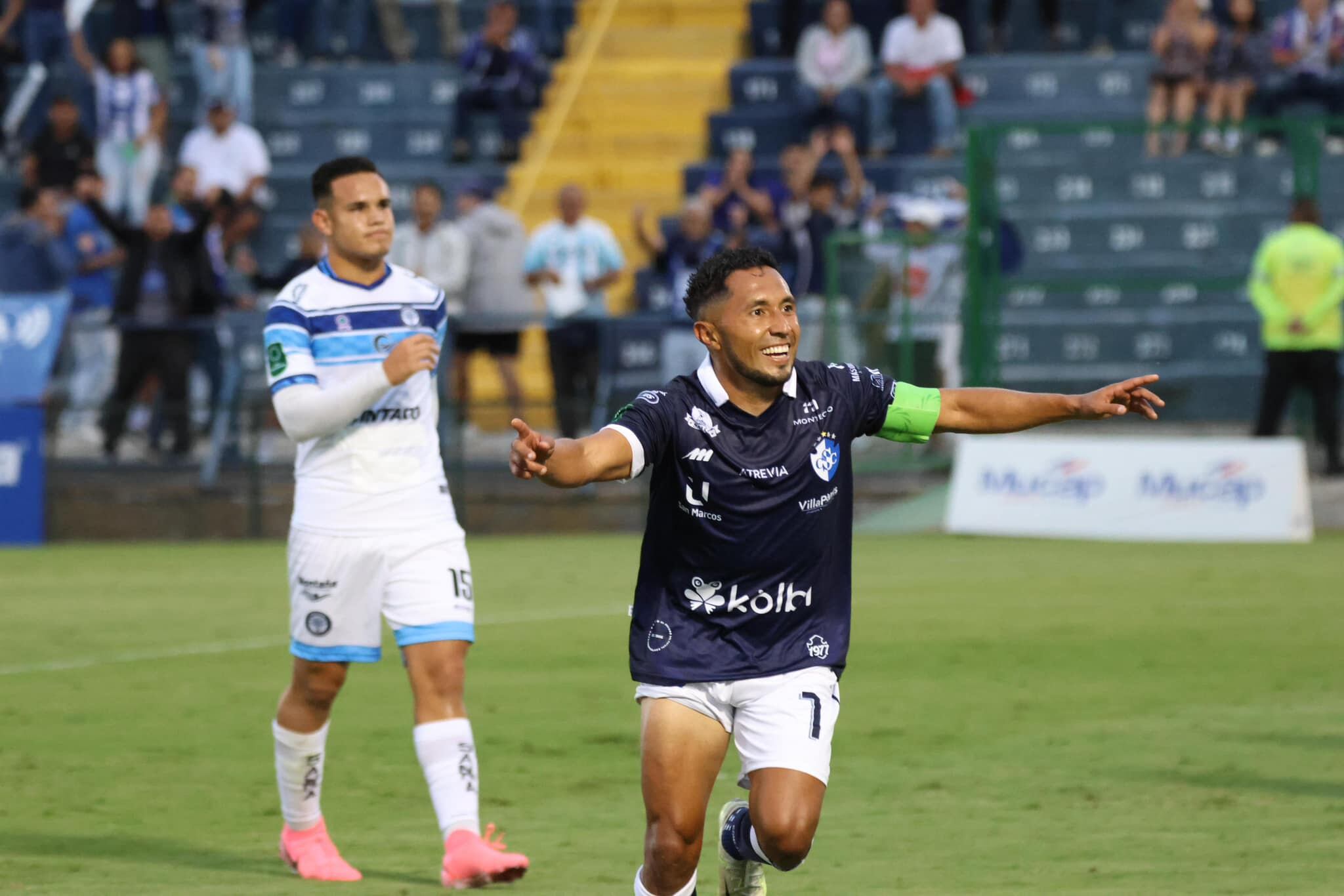 Allen Guevara hizo un gol importante para él y para Cartaginés, en la jornada inaugural del Torneo de Apertura 2024.