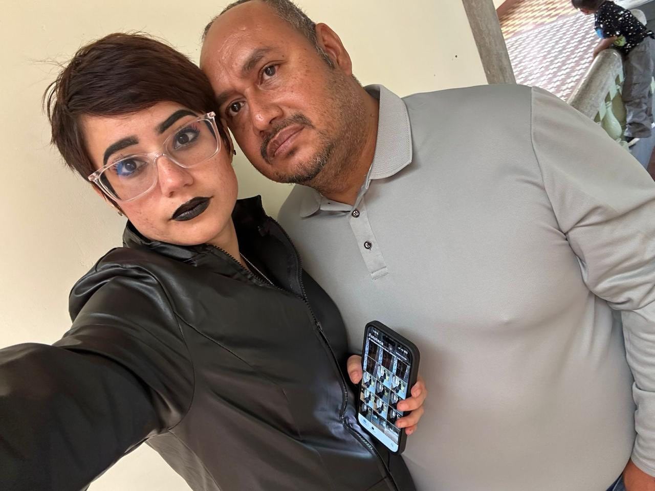 Joselyn Delgado, pareja del psiquiatra Miguel Ángel Cuadra Goyenaga, agradeció a todas las personas que ayudaron durante la búsqueda del médico. Foto: Joselyn Delgado
