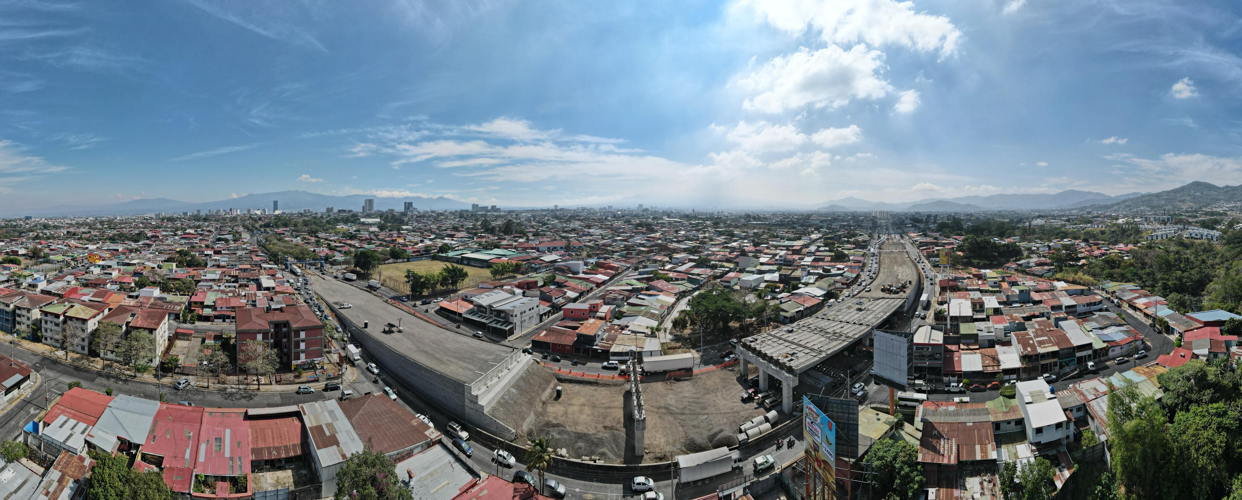 Entre la noche del lunes 29 de abril y el amanecer del domingo 5 de mayo, se realizará la colocación de las 20 vigas restantes en el paso elevado que se construye entre Hatillo 3 y 4, sobre la ruta de Circunvalación