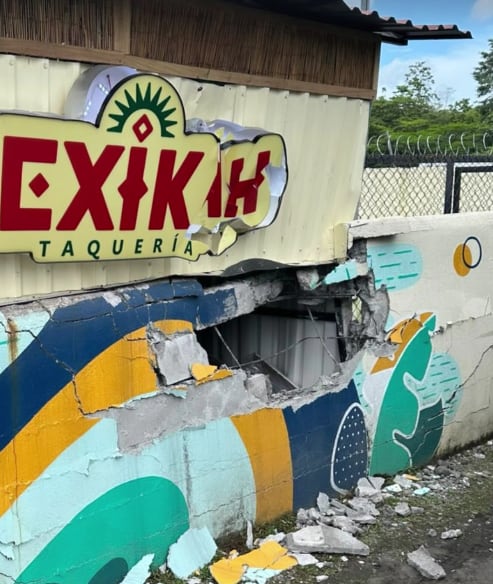 Así quedó el negocito de Esteban Ramírez, líder de Percance, tras el accidente.