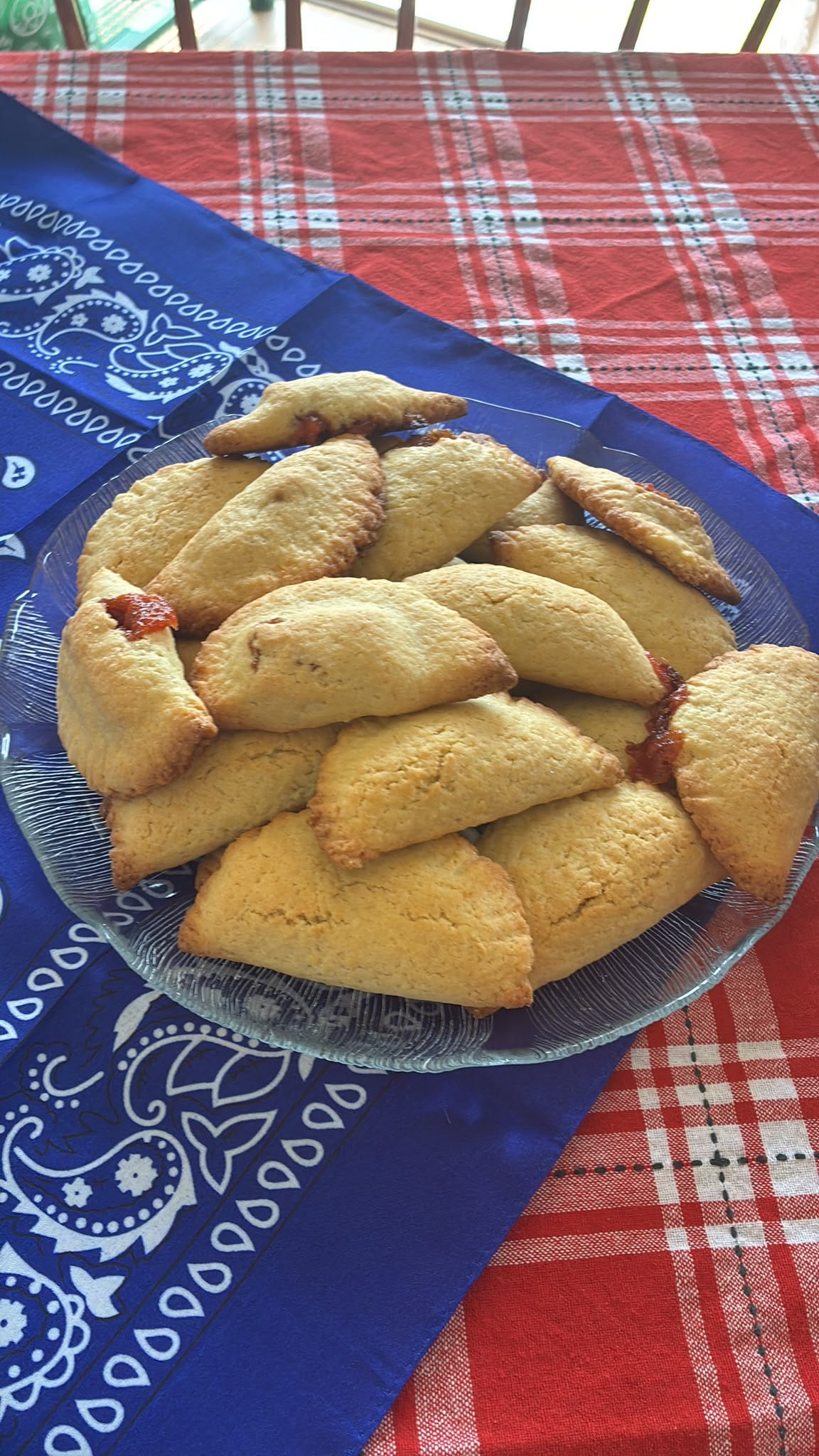 Los costarricenses que viven en Australia se reunieron en medio del blanco, azul y rojo, además, con empanaditas de chiverre, gallos de salchichón y chorizo