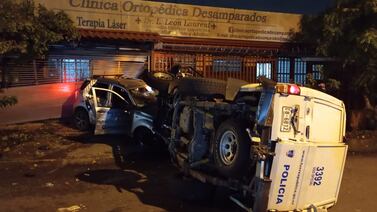 Patrulla de la Fuerza Pública involucrada en accidente contra carro, este fue el saldo