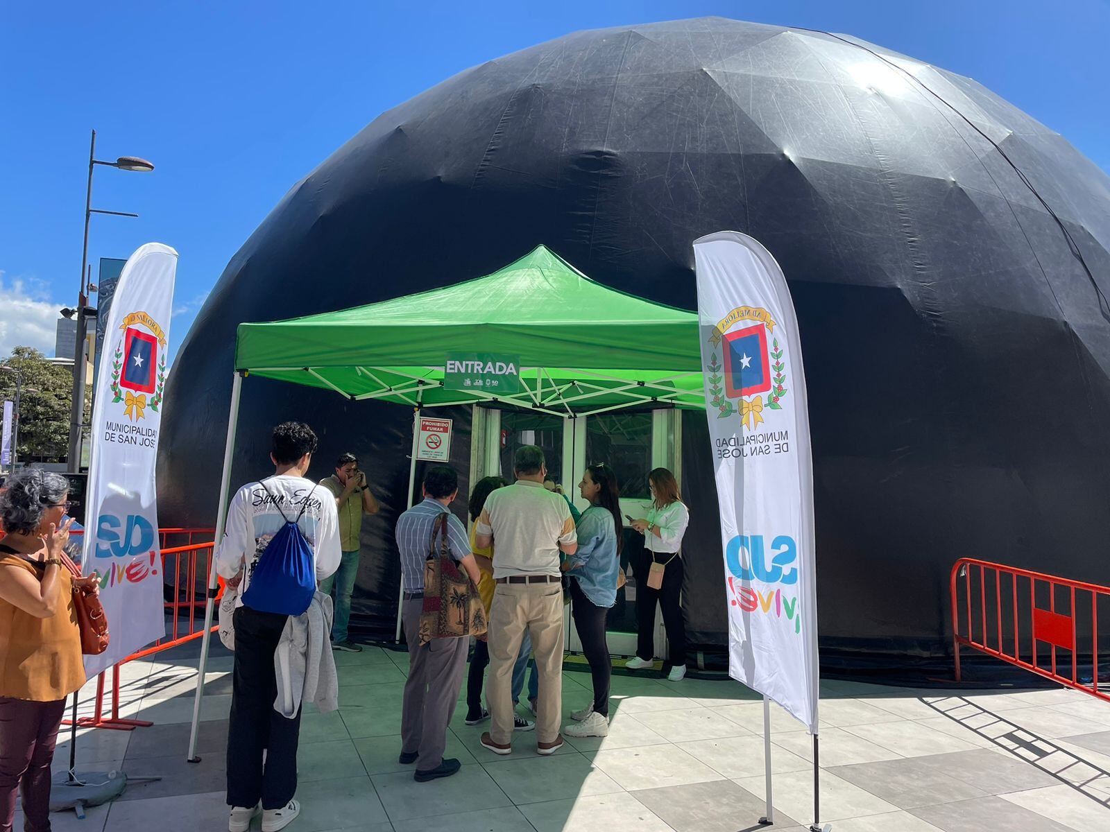 El domo gigante se ubica en la Plaza de La Cultura. (Cortesía)