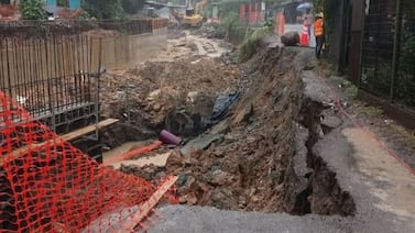 Aguaceros provocaron derrumbe y dejaron a comunidad josefina incomunicada