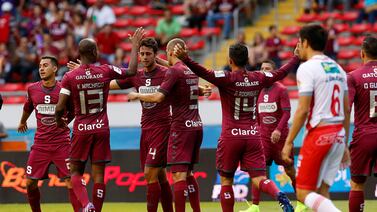 Saprissa tuvo la visita de un querido exjugador previo a la vuelta del torneo