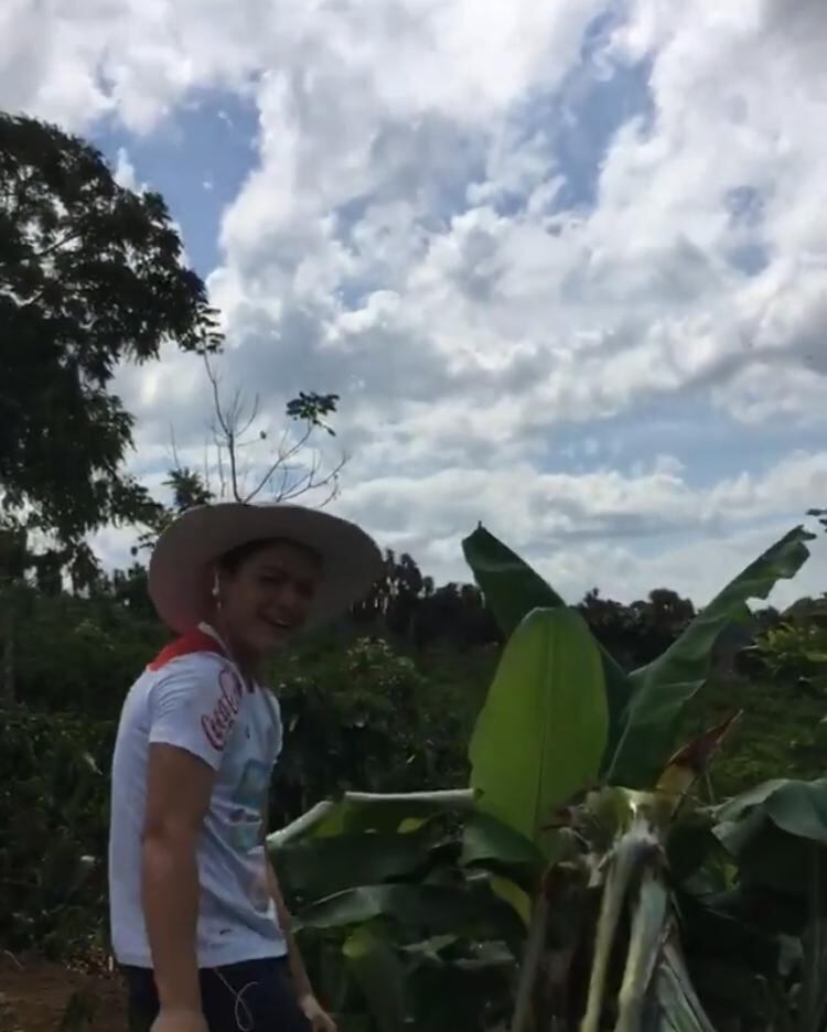 Brandon Aguilera, jugador que coge café