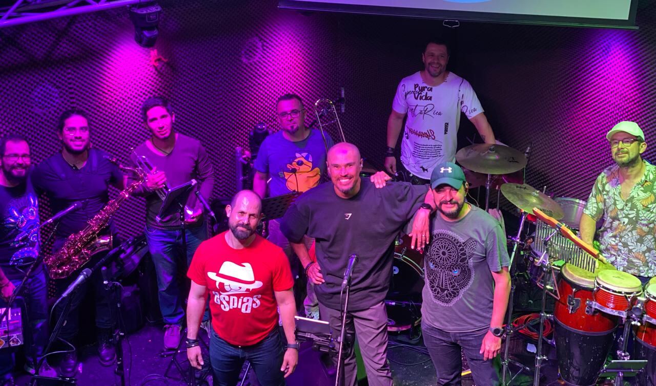 Banda tica llevará a su público a un viaje musical en el tiempo con un concierto.