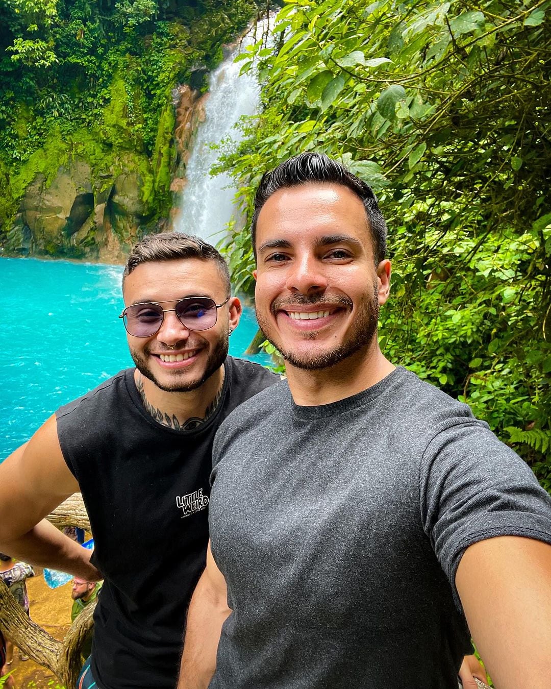 Julio Solís
Locutor La Caliente
Multimedios