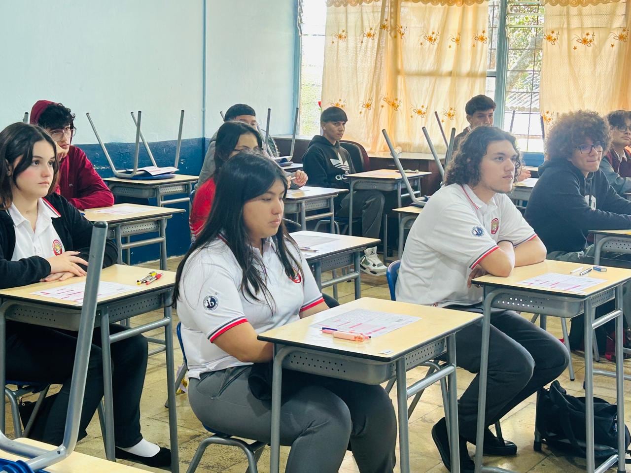 El 24 de marzo del 2025, 60.397 estudiantes de último año de colegios académicos y técnicos del país comenzaron la Prueba Nacional Estandarizada Diagnóstica. En Liceo de Moravia el MEP hizo un acto simbólico de inicio de los exámenes.