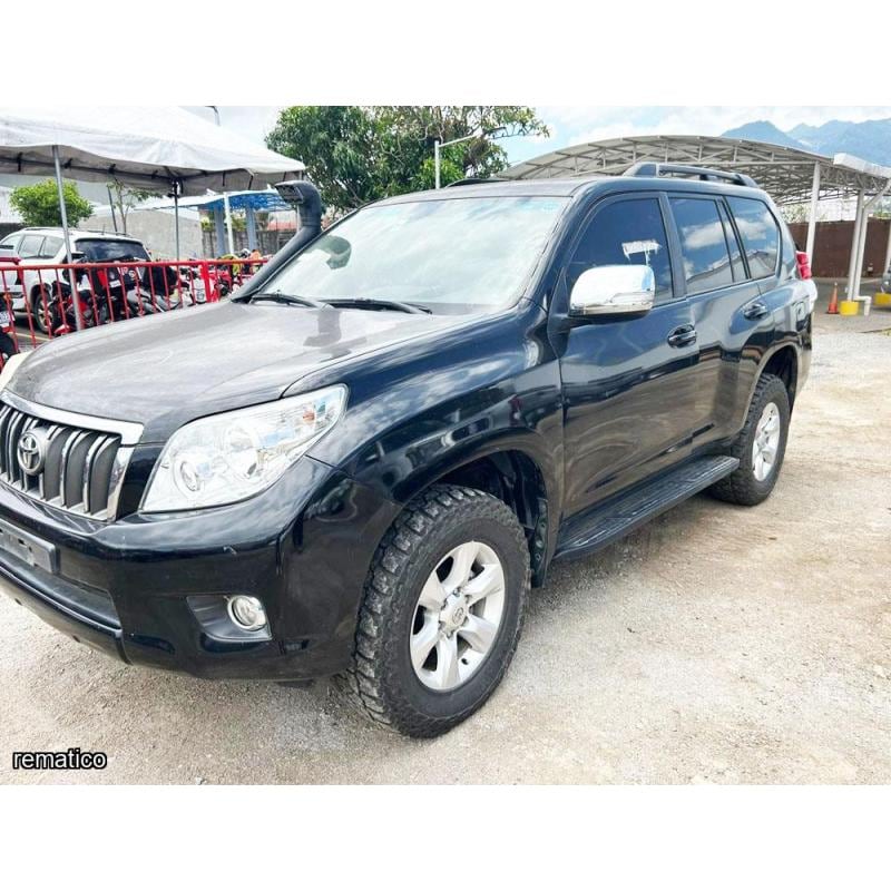 Remate de carros en la Embajada de Estados Unidos