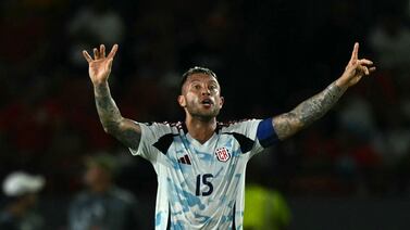 Francisco Calvo no se achica ante Keylor Navas y la posibilidad de cederle la capitanía de la Sele