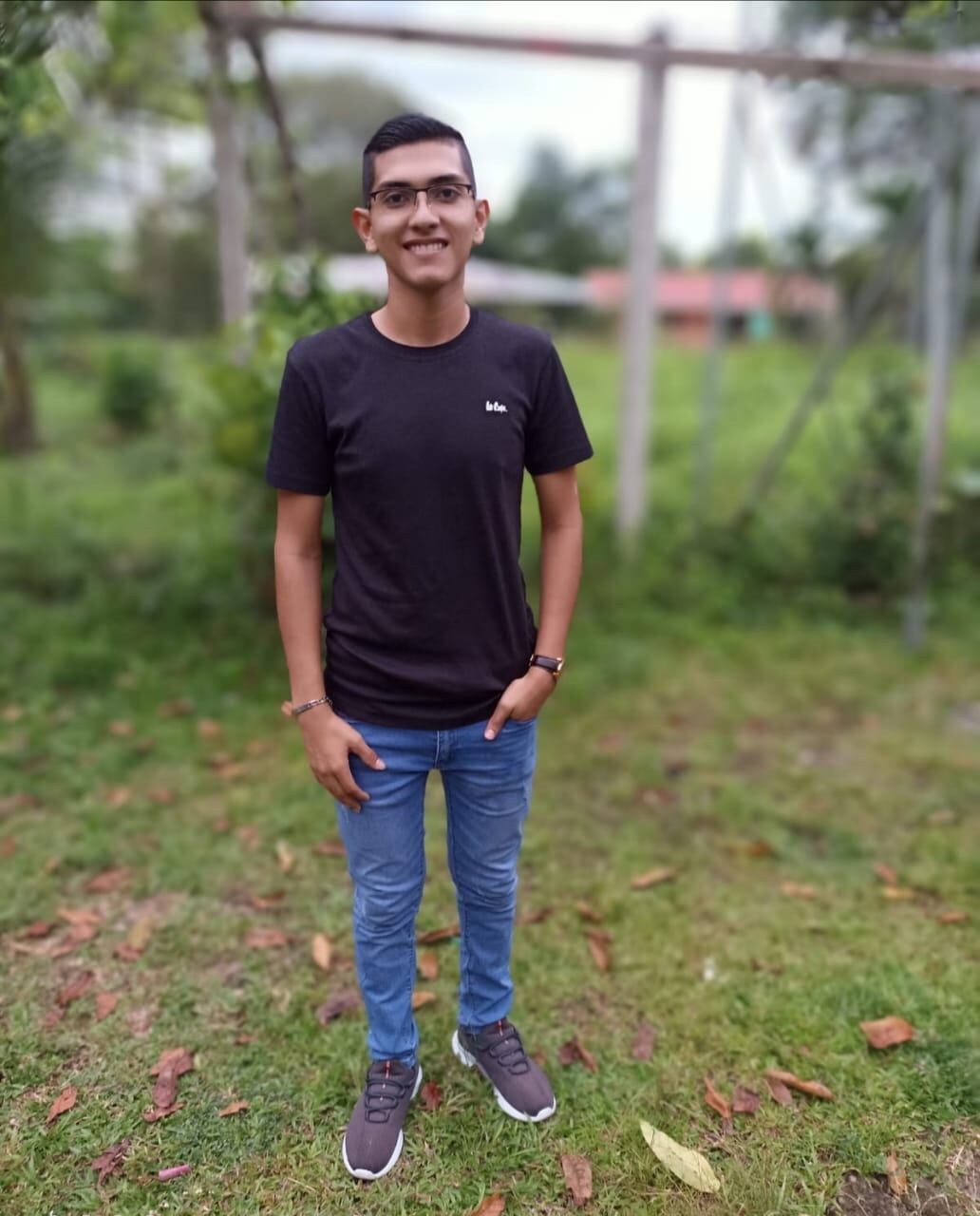 Gerixon Calvo es un joven panadero que logró un excelente resultado en el examen de admisión de la UCR.