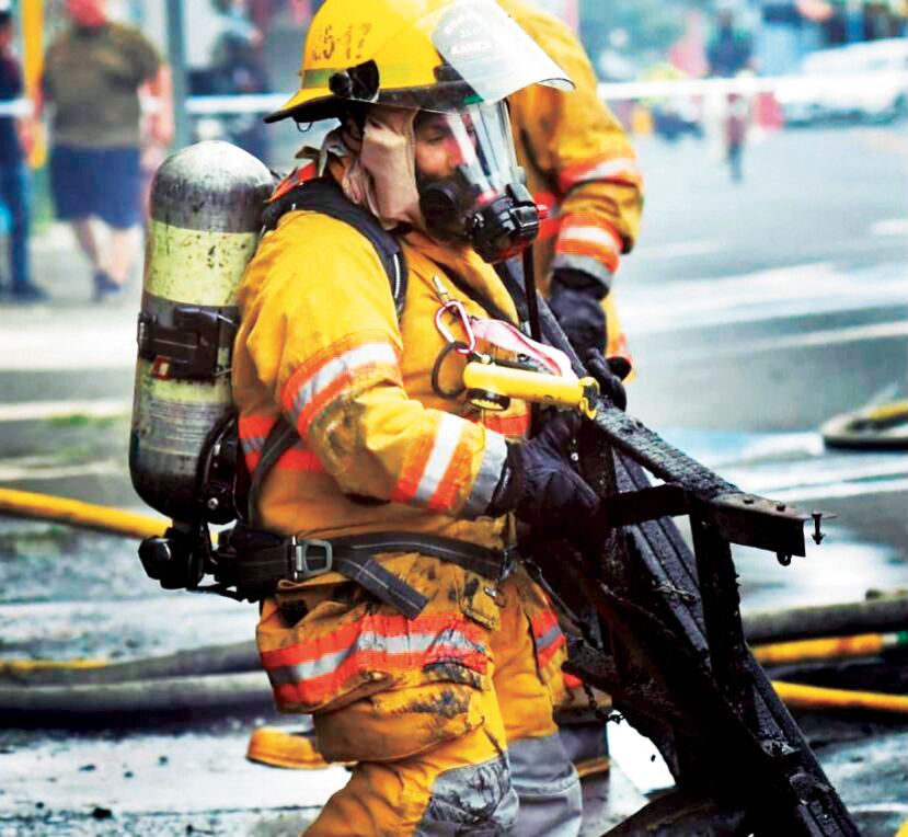 Alicia Arrieta, bombera de 28 años y estudiante de idiomas.