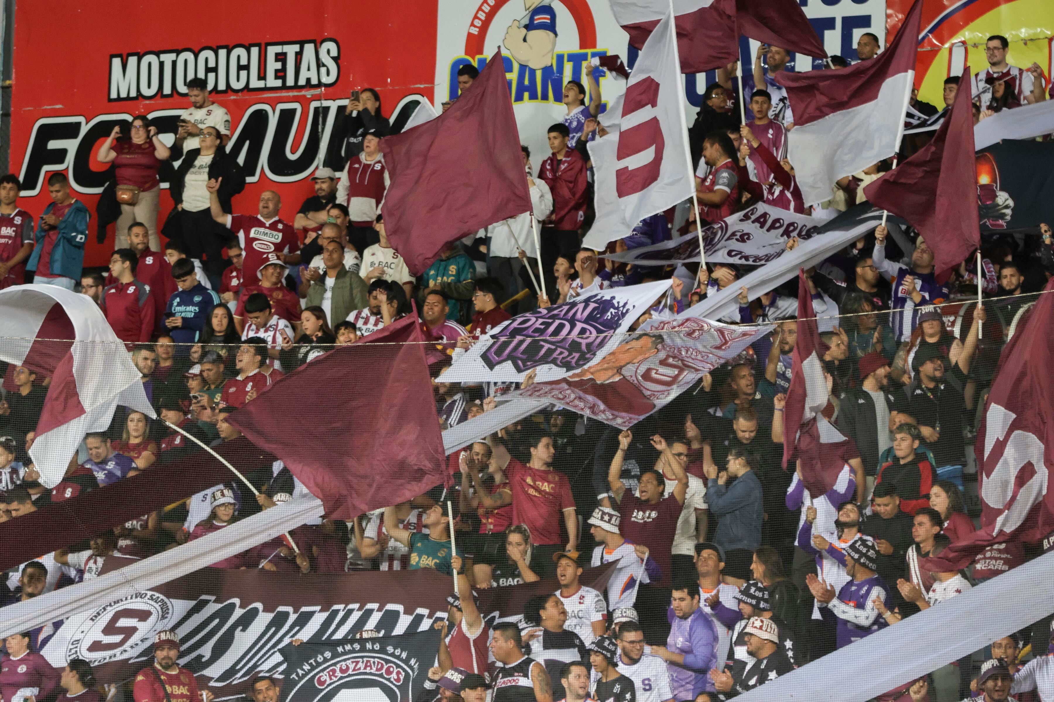 Saprissa vs San Carlos