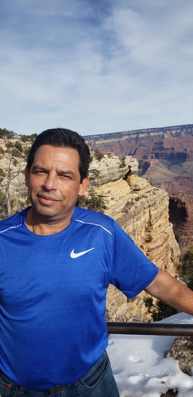 javier Pazos, tico que lucha contra un cáncer de pulmón y él nunca ha fumado un cigarro en su vida