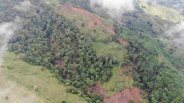 Amantes del senderismo deben tener precaución porque una famosa montaña se está desplomando