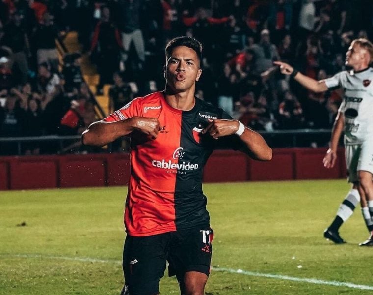 Ignacio Lago es figura de Colón de Santa Fe en el fútbol argentino.