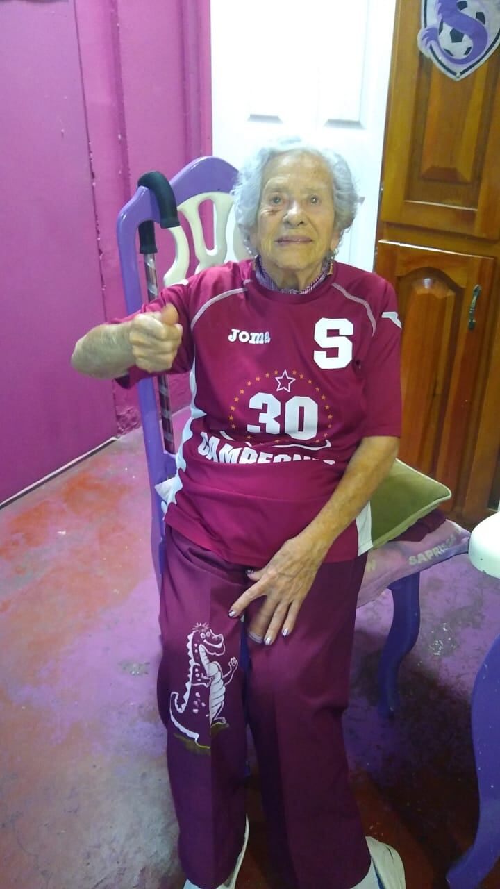 Cecilia Núñez,abuela del Saprissa