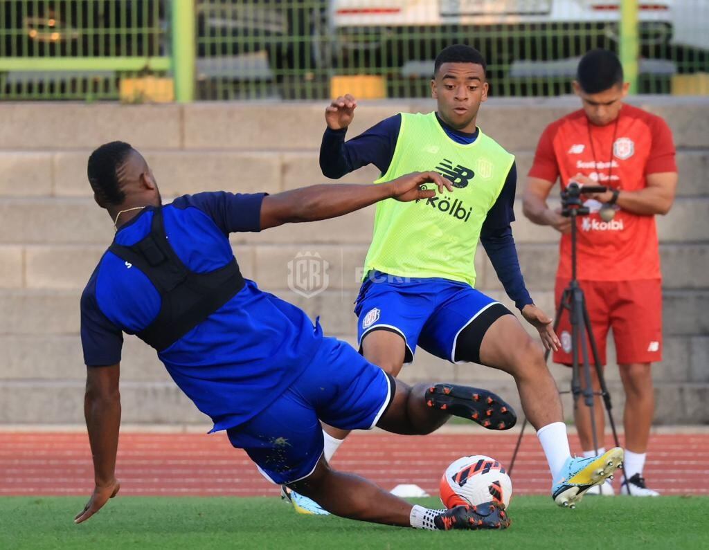 Entrenamiento de la Selección Nacional, en Corea del Sur. Prensa Fedefútbol.