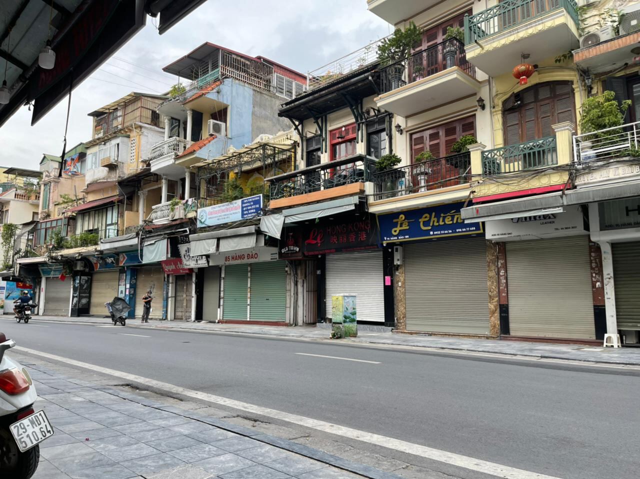 Claudia Elena Alfaro Alfaro, de 54 años, quien nació, se crio y vivió muchos años en el puro centro de Alajuela, ahora está en Vietnam y vive en carne propia lo que es un cierre total de un país que le tiene pavor a la variante Delta del covid-19