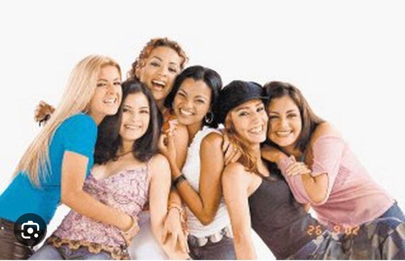 Cantante Arlene Elizondo recordando su época en las Chicas Buba. Cortesía