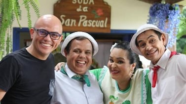 Mauricio Astorga defiende a su esposa de acusaciones en su contra y revela si ella puede o no despedir actores