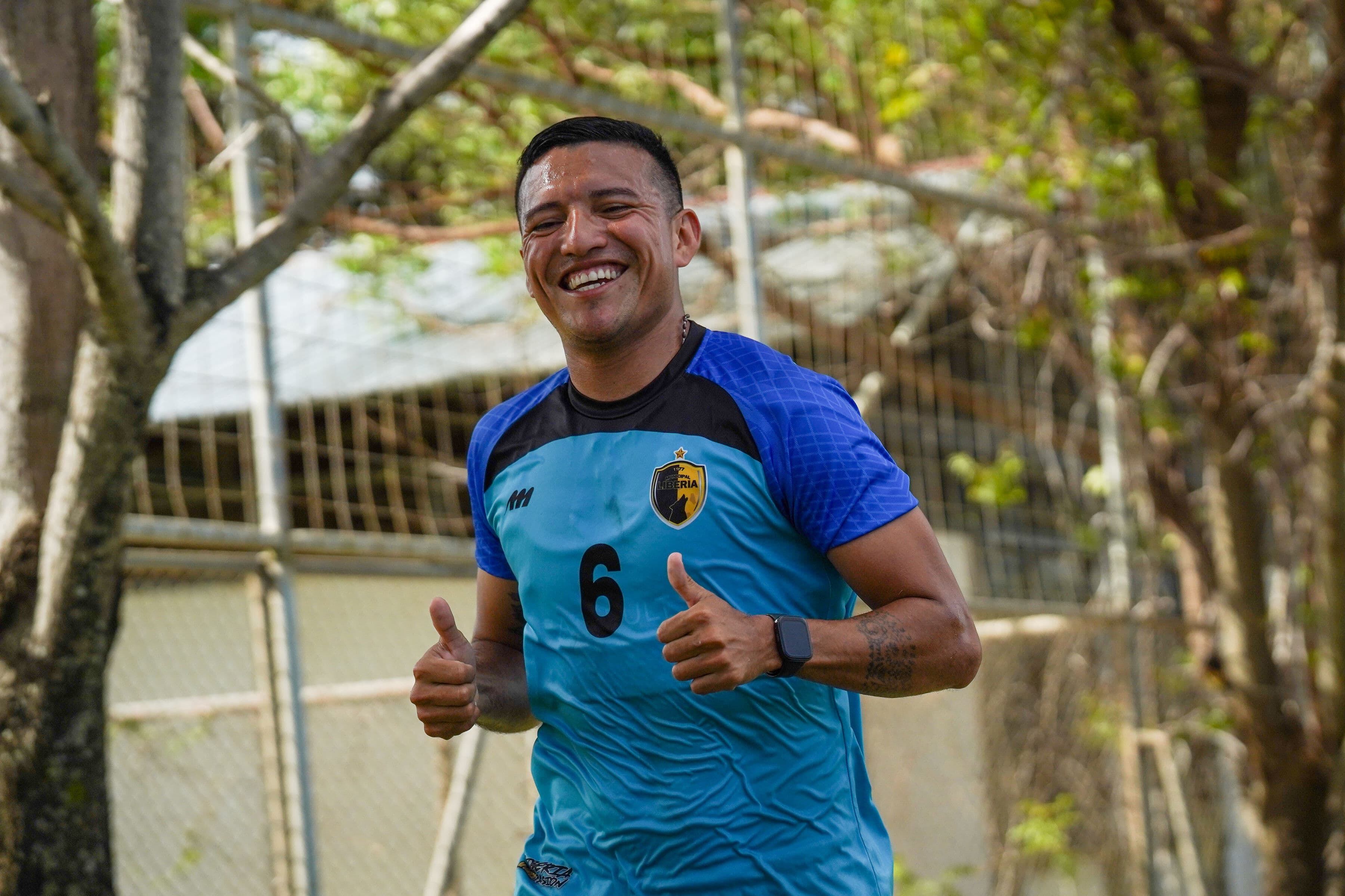 Javier Rosales espera que Liberia se lleve los tres puntos en el clásico de la pampa. Foto: Prensa Liberia