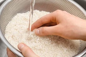¿Hay que lavar el arroz antes de cocinarlo? Esto dicen los expertos