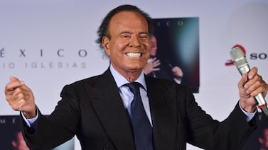 ¡Ya llegaron! Vea los creativos y divertidos memes de Julio Iglesias que inundan las redes sociales