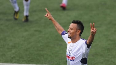 Allan Alemán se burló de esta forma con Alajuelense tras la eliminación del equipo femenino