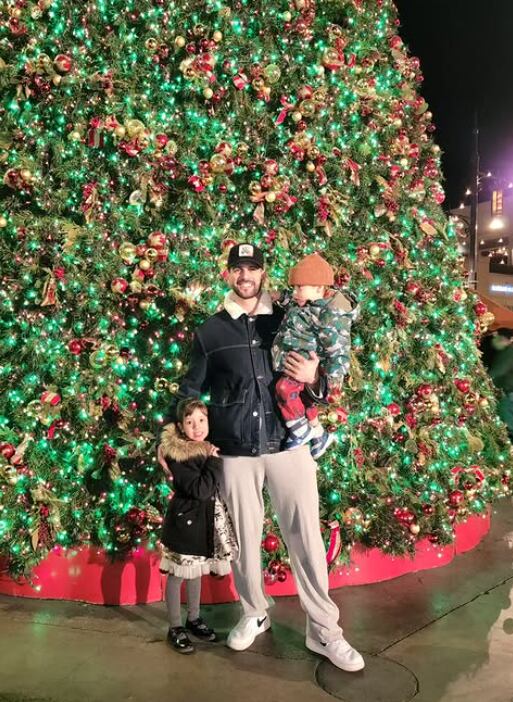 Bryan Ganoza, el "cabo más macabro", con sus hijos