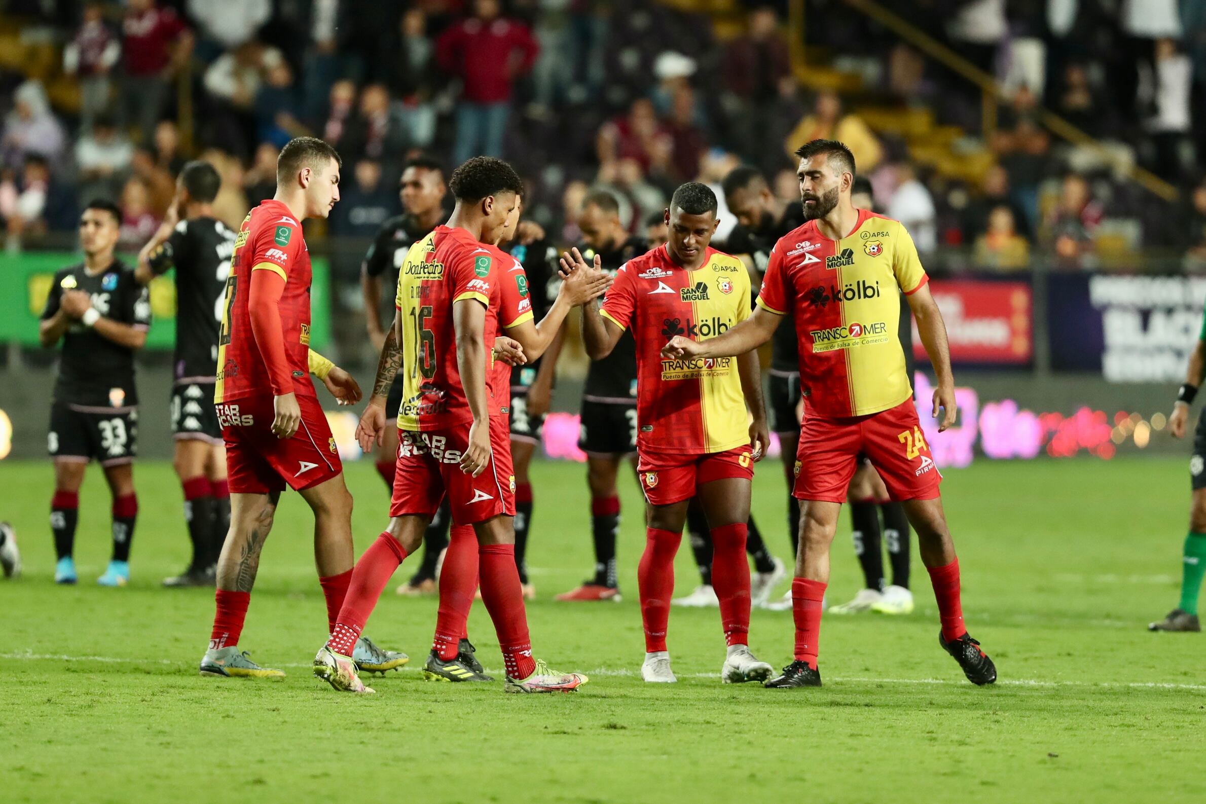 13/10/2023, San José, Estadio Ricardo Saprissa, semifinal del torneo de copa 2023 entre el Deportivo Saprissa y el Club Sport Herediano.