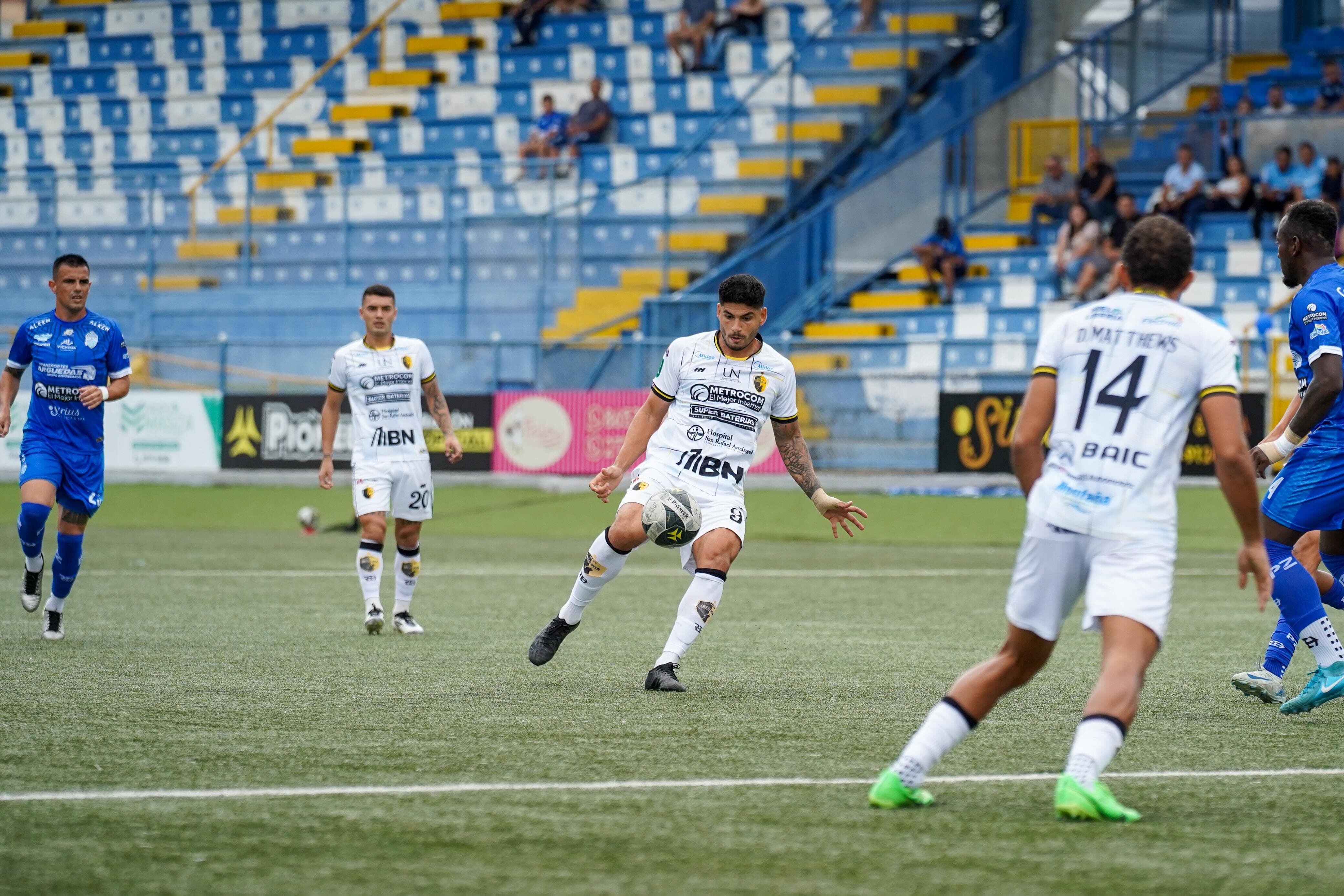 Pérez Zeledón 1 - Liberia 5, estadio Municipal de Pérez Zeledón