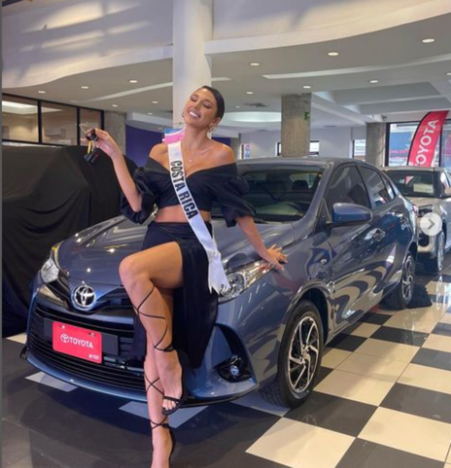 Miss Costa Rica Valeria Rees tendrá que aprender a manejar el carro que ...