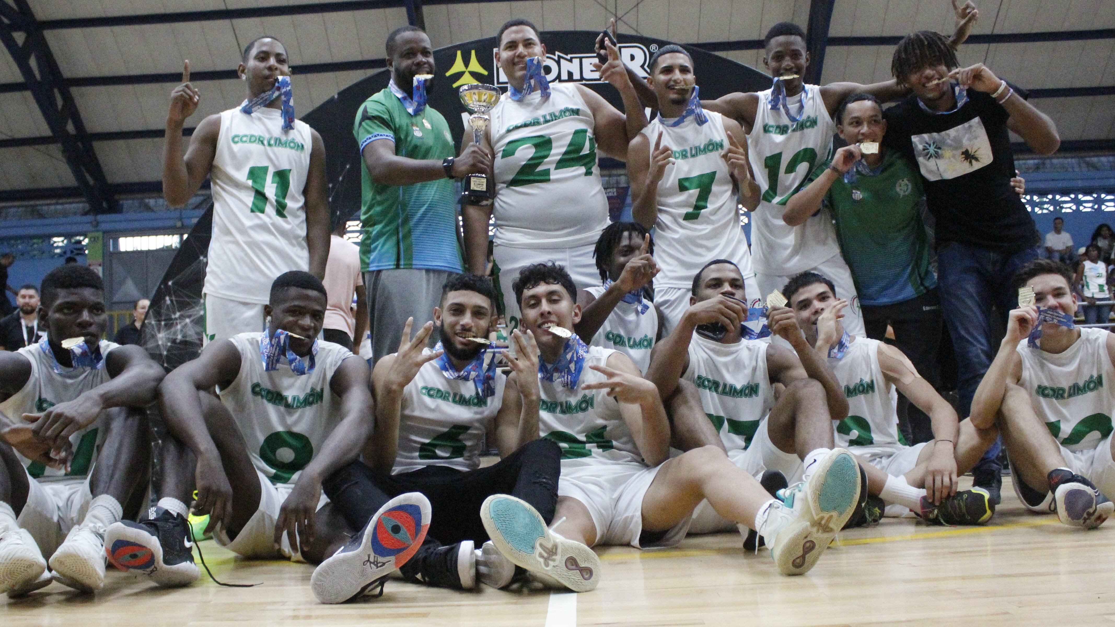 En el 2002 Limón fue medalla de oro del baloncesto de Juegos Nacionales con Jake McKenzie Davis como jugador y en el 2023 volvió al oro, 21 años después, con Jake McKenzie Davis como técnico.