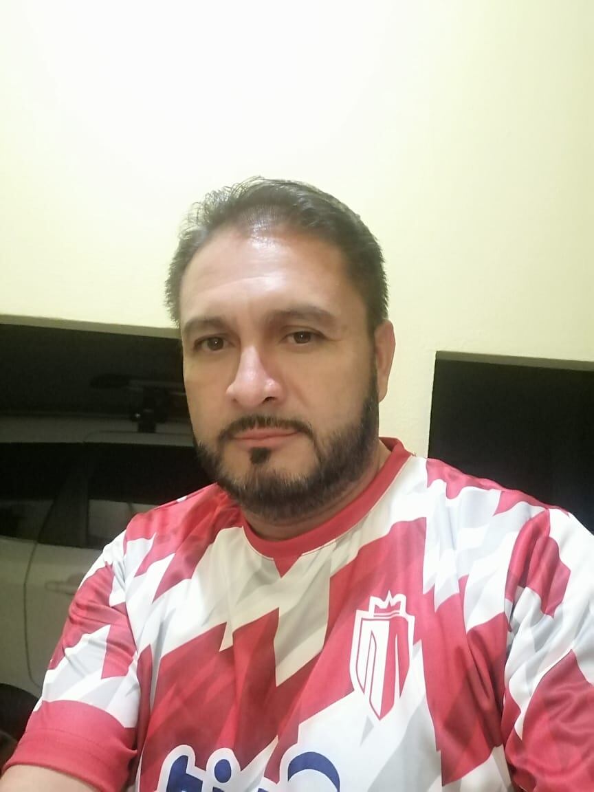 Johnny Falcón es taxista en Estelí y está muy ilusionado con un triunfo del Real Estelí ante Alajuelense. Foto: Cortesía.