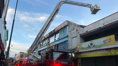 Tragedia en San José: incendio en hotel deja cinco personas fallecidas