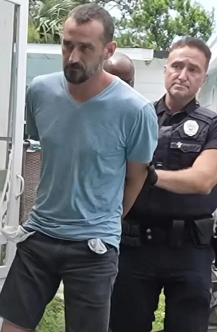 Caso de bebé, bebé murió tras quedar en carro.