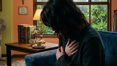 Presentimiento de madre en el quinceaños de su hijo terminó convirtiéndose en una tragedia que casi acaba con su familia