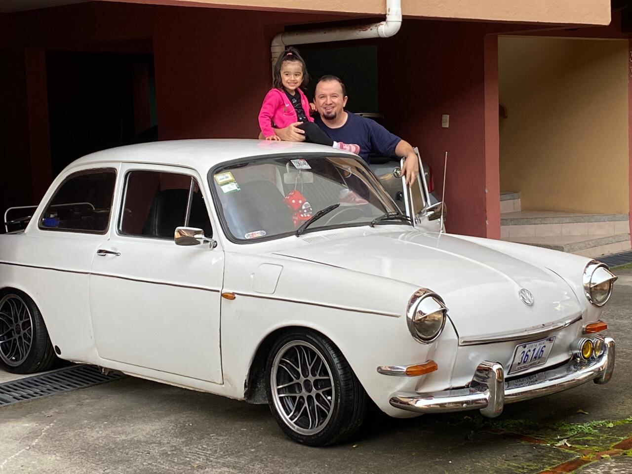 Carlos Codero Vargas se anamoró de una Volkswagen Nostback Tipo 3 desde que tenía siete años