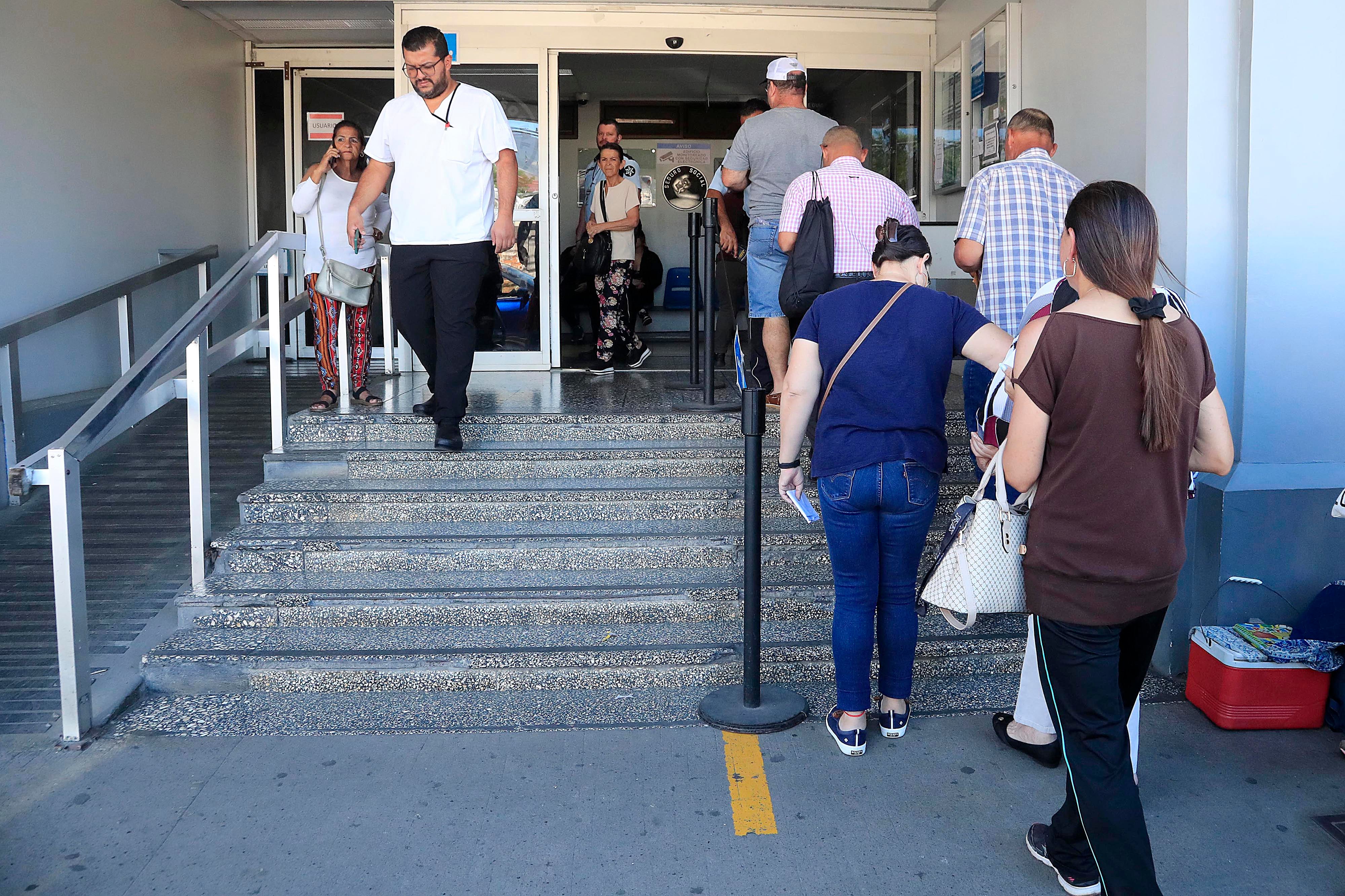 19/01/2024 Cartago. En medio de la polémica e incertidumbre por la construcción del nuevo hospital, el Max Peralta sigue funcionando en las viejas instalaciones que evidencian hacinamiento en muchos de sus espacios de atención a pacientes, pero además muchos de sus servicios están distribuidos en instalaciones independientes, en algunos casos alejadas del edificio central.