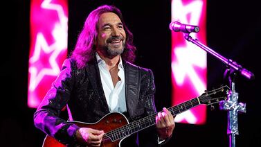 Marco Antonio Solís hizo explotar las redes con foto que desató divertidos comentarios