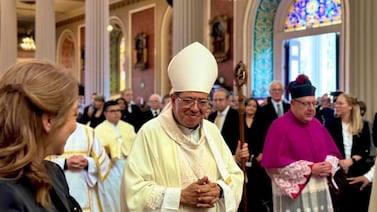 Obispo de Limón olvidó que conoció al papa León XIV y dos detalles lo hicieron caer en cuenta