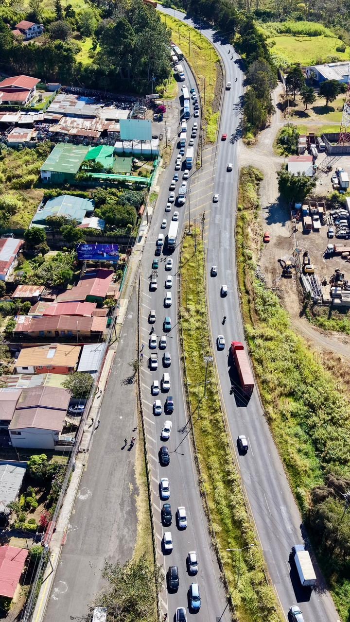 Accidente en Ochomogo, bus sin frenos