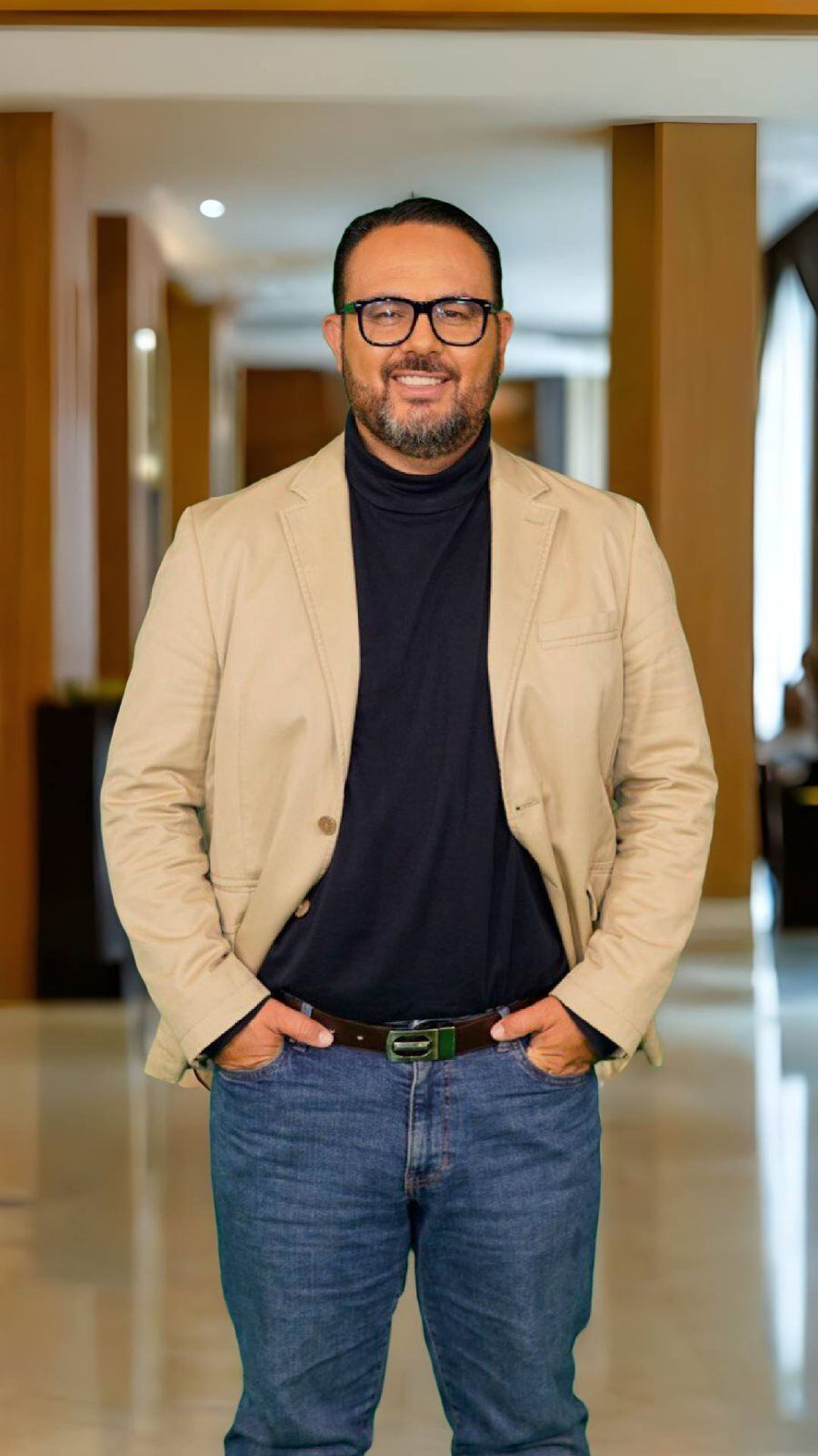 Randall Rivera, director de Noticias Repretel, se someterá a una delicada operación en su cuello.