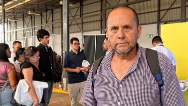 Señor pensionado nos reveló cuál es la técnica que aplica para mantenerse visible en el mundo laboral