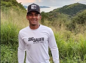 Anthony Carmona es el oficial que murió ahogado en un río en Corcovado.